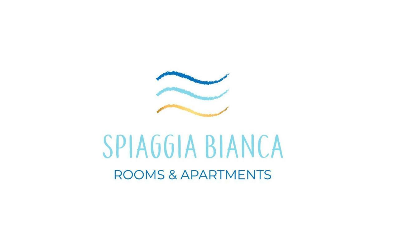 טורה ואדו Spiaggia Bianca Apartments מראה חיצוני תמונה